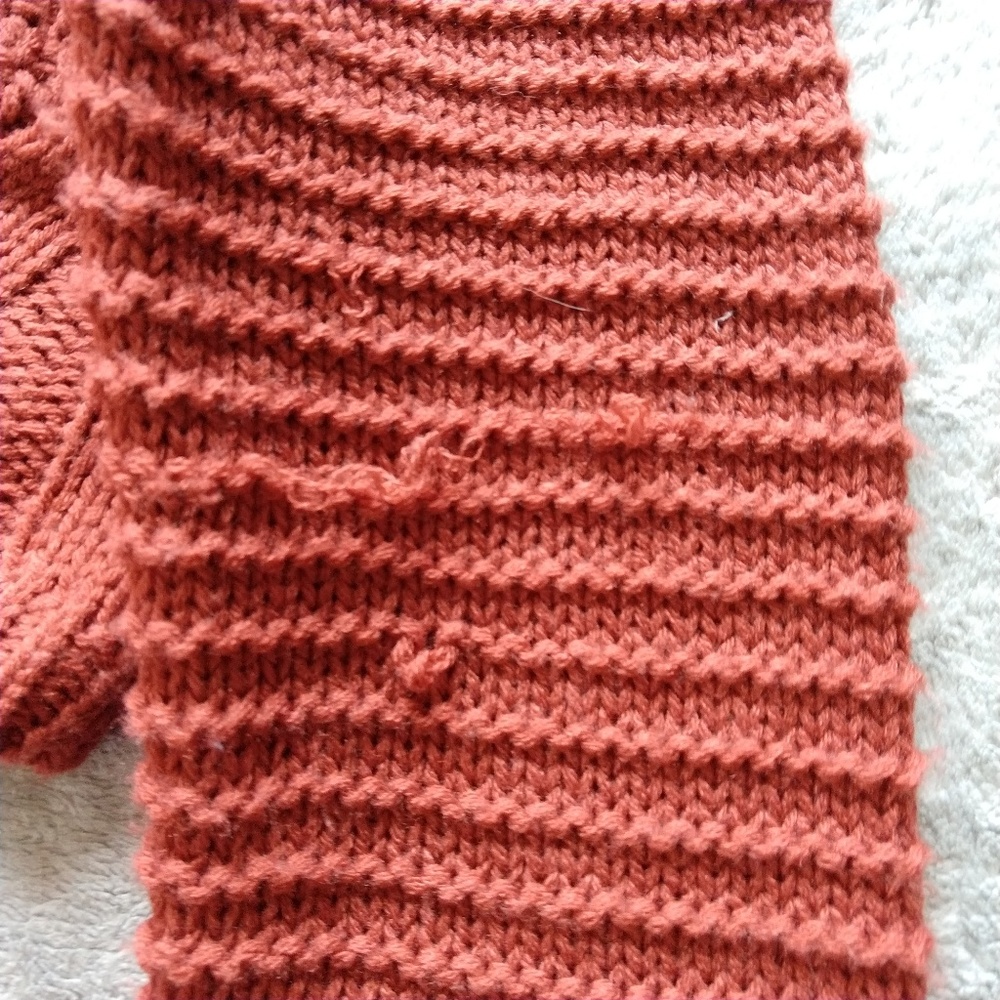 Tobi Crop Sweater - Picture 6 of 6